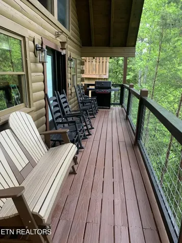 1615 Misty Hollow Way Gatlinburg TN 37738