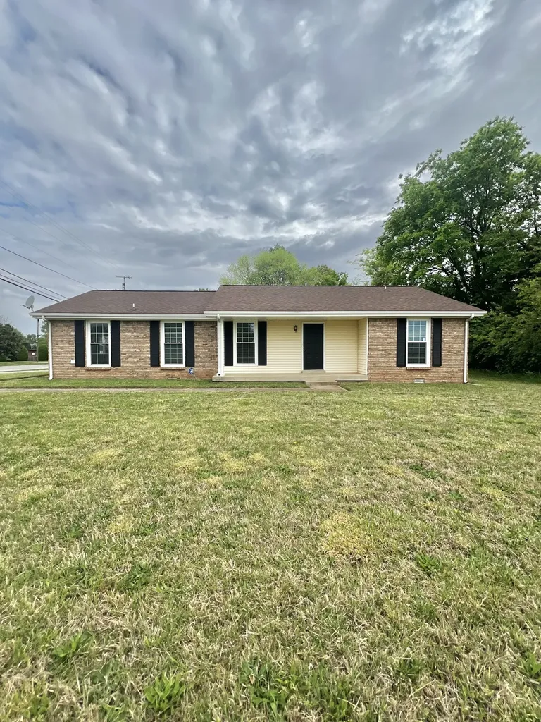 2303 Stokes Road Clarksville TN 37043