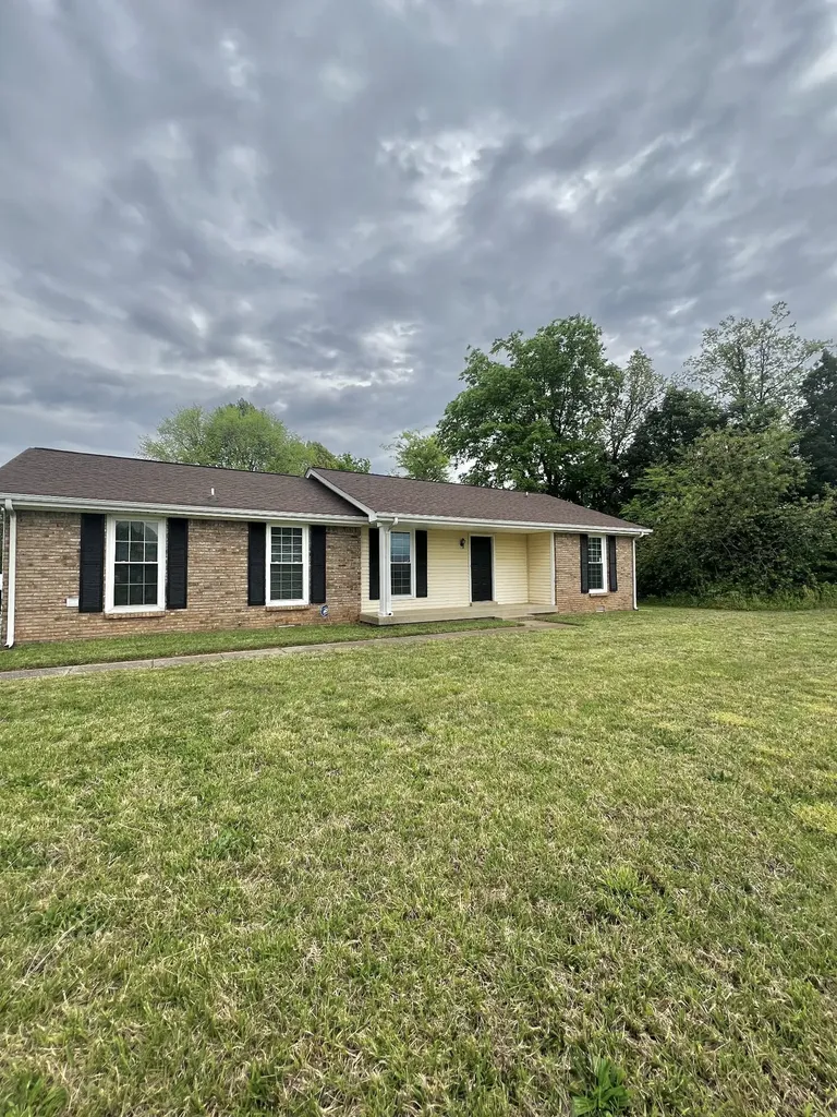 2303 Stokes Road Clarksville TN 37043