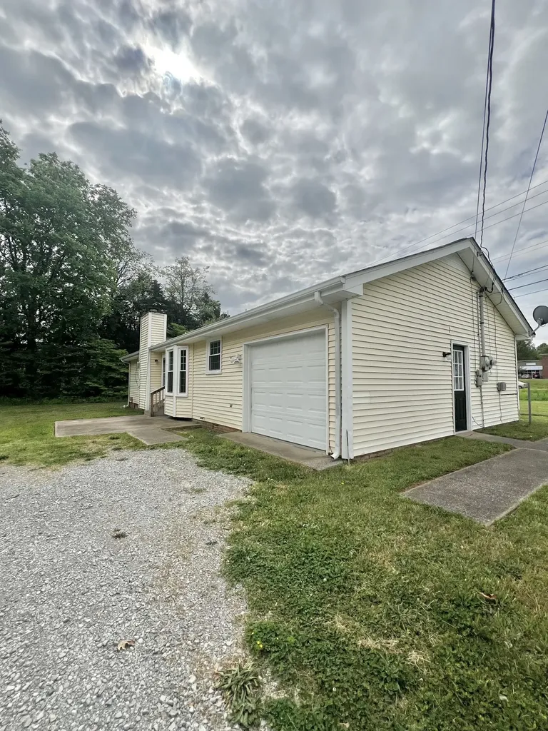 2303 Stokes Road Clarksville TN 37043