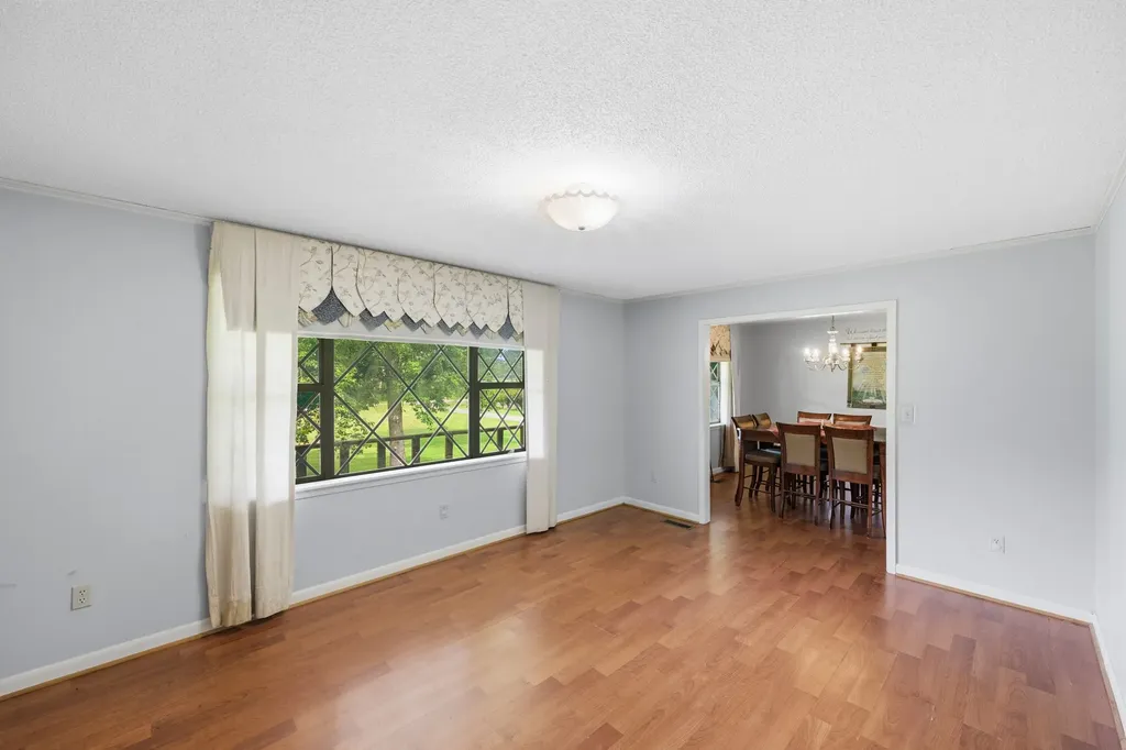 245 Rains Creek Lane Parsons TN 38363