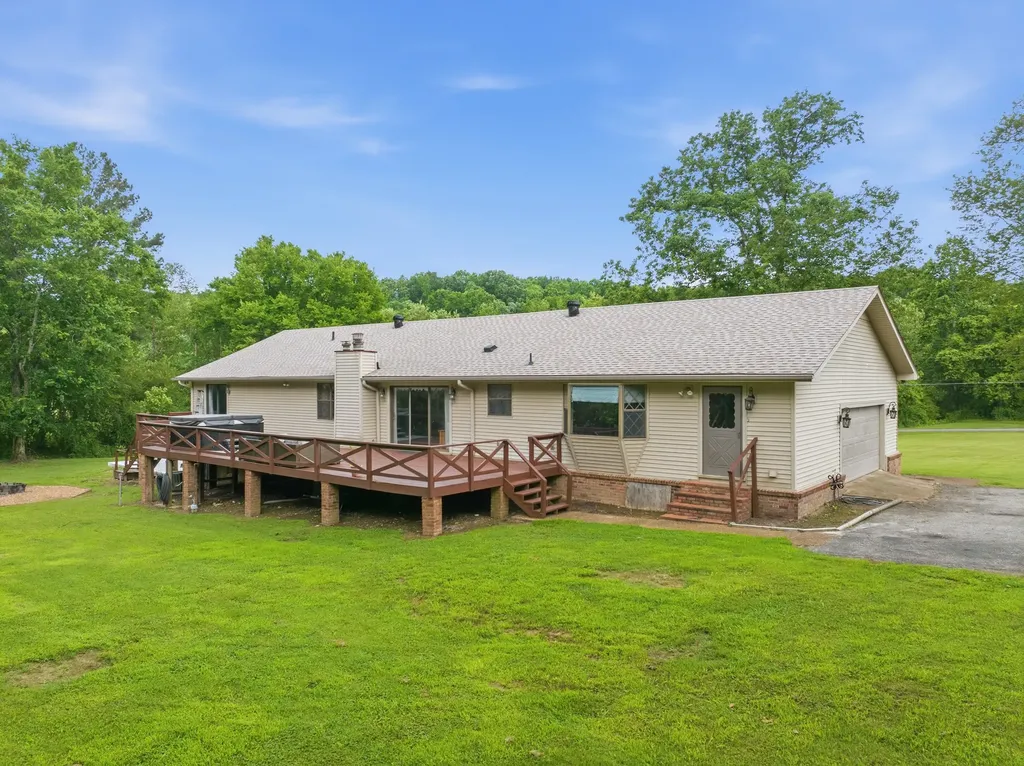 245 Rains Creek Lane Parsons TN 38363