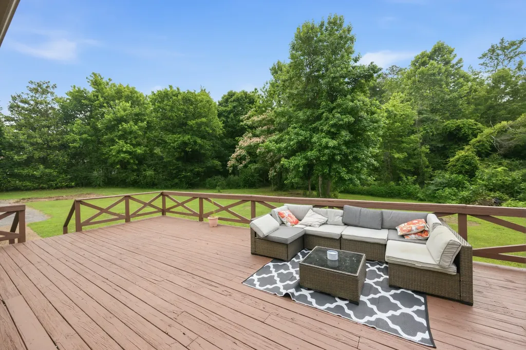 245 Rains Creek Lane Parsons TN 38363