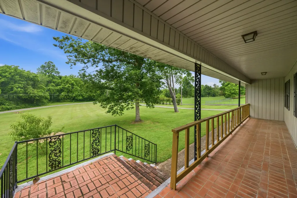 245 Rains Creek Lane Parsons TN 38363