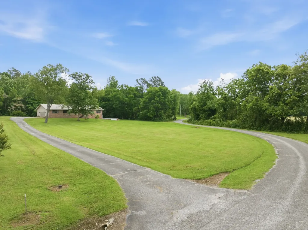 245 Rains Creek Lane Parsons TN 38363