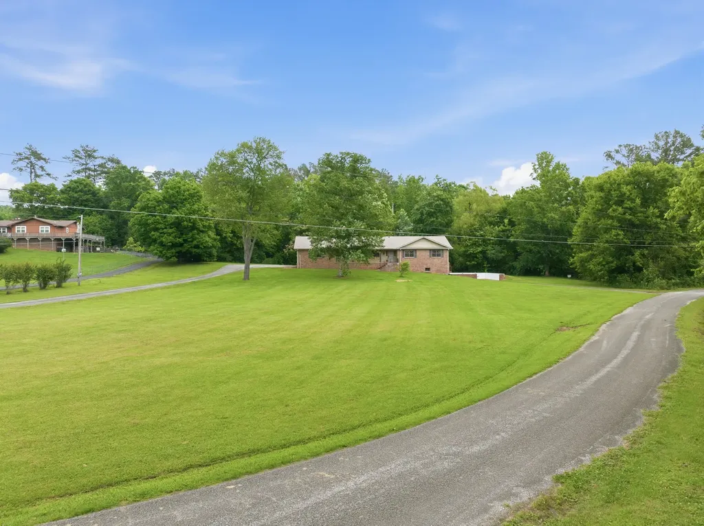 245 Rains Creek Lane Parsons TN 38363