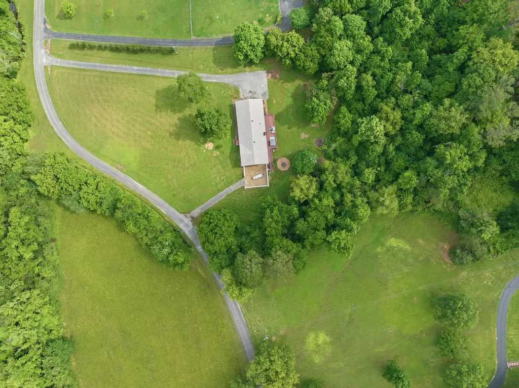 245 Rains Creek Lane Parsons TN 38363