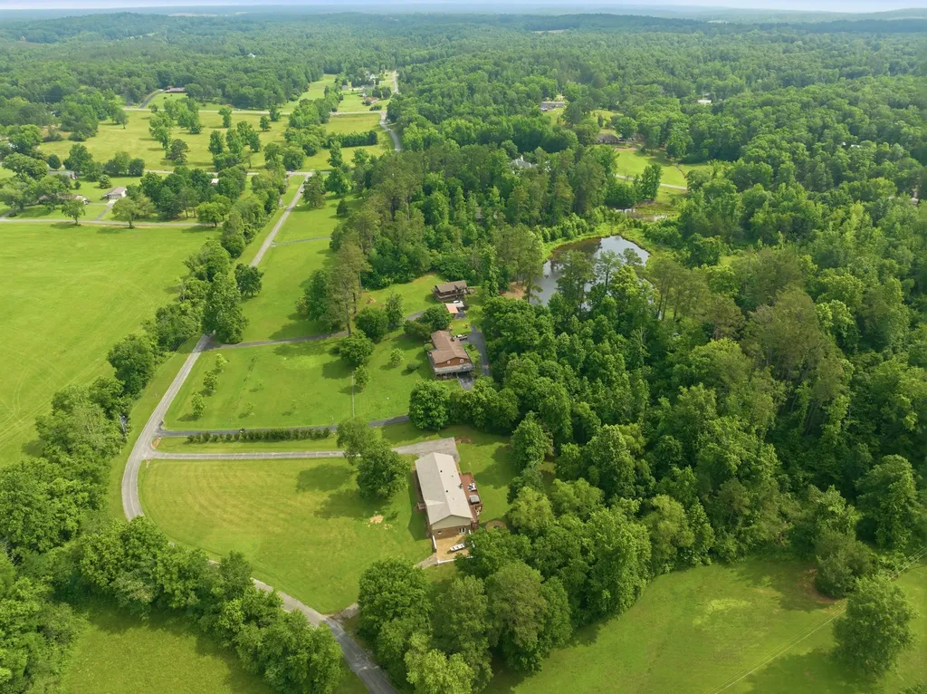 245 Rains Creek Lane Parsons TN 38363