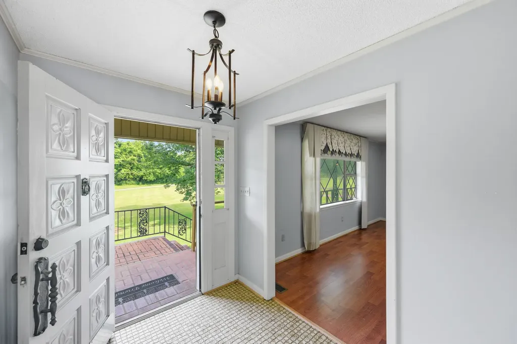 245 Rains Creek Lane Parsons TN 38363