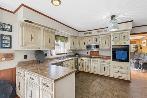 245 Rains Creek Lane Parsons TN 38363