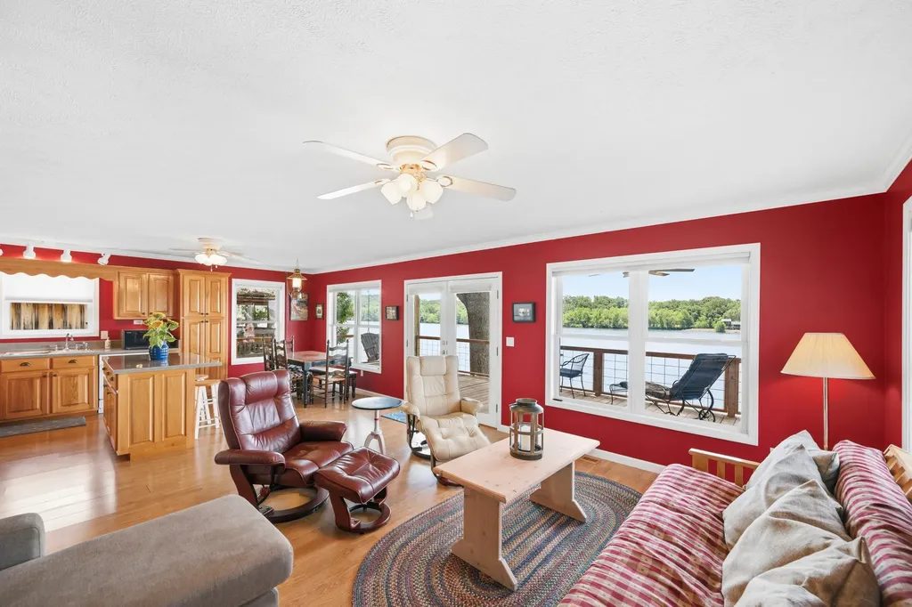 1728 Yarbro Landing Lane Decaturville TN 38329