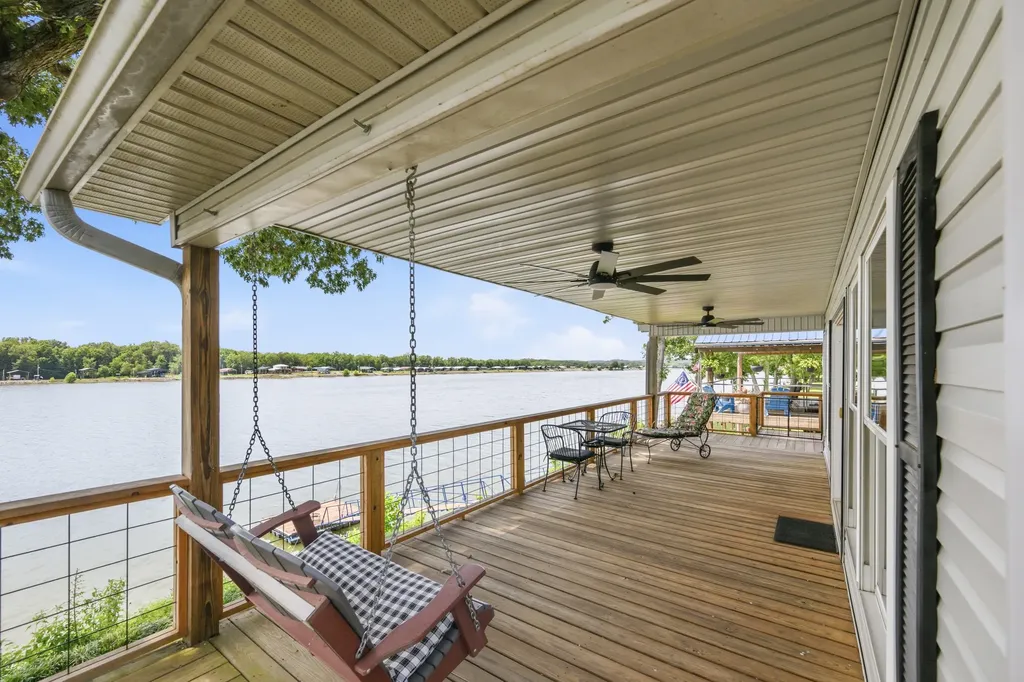 1728 Yarbro Landing Lane Decaturville TN 38329