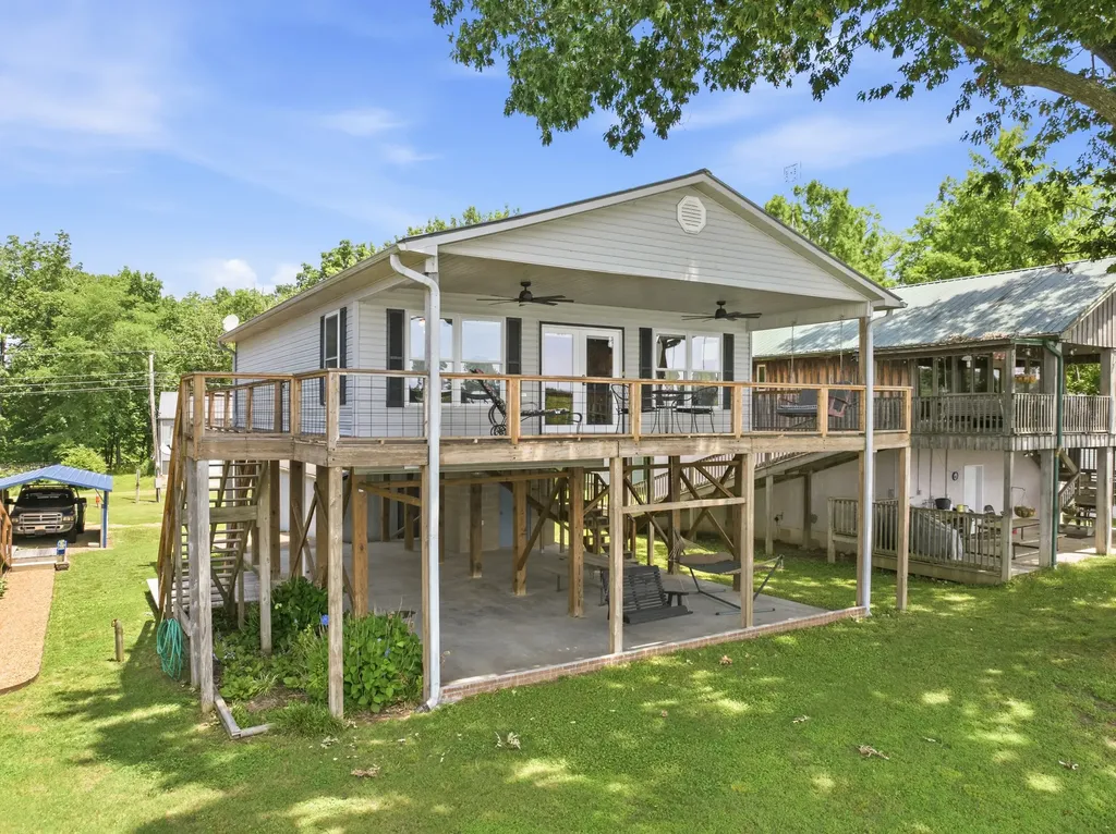 1728 Yarbro Landing Lane Decaturville TN 38329