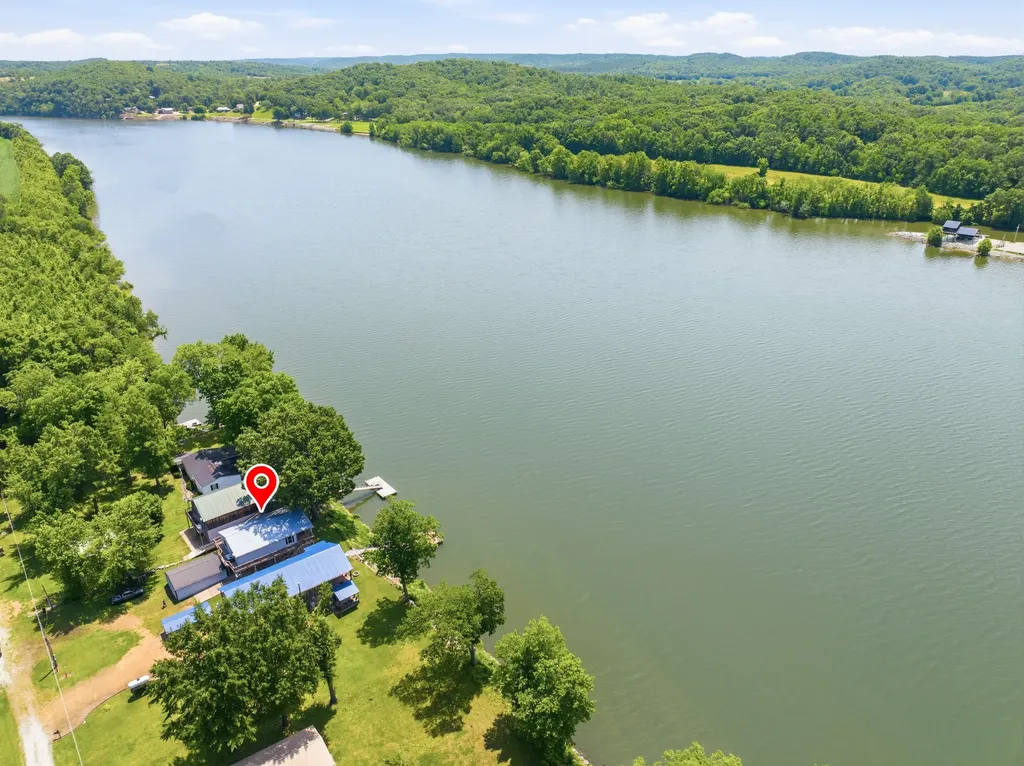 1728 Yarbro Landing Lane Decaturville TN 38329