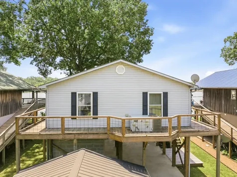 1728 Yarbro Landing Lane Decaturville TN 38329