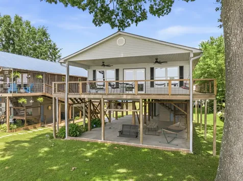 1728 Yarbro Landing Lane Decaturville TN 38329