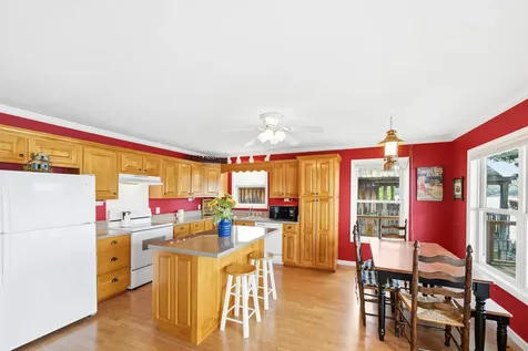 1728 Yarbro Landing Lane Decaturville TN 38329