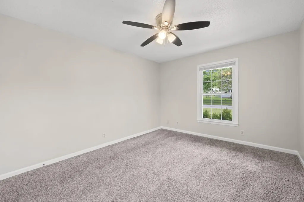 907 Desota Lane Oak Grove KY 42262