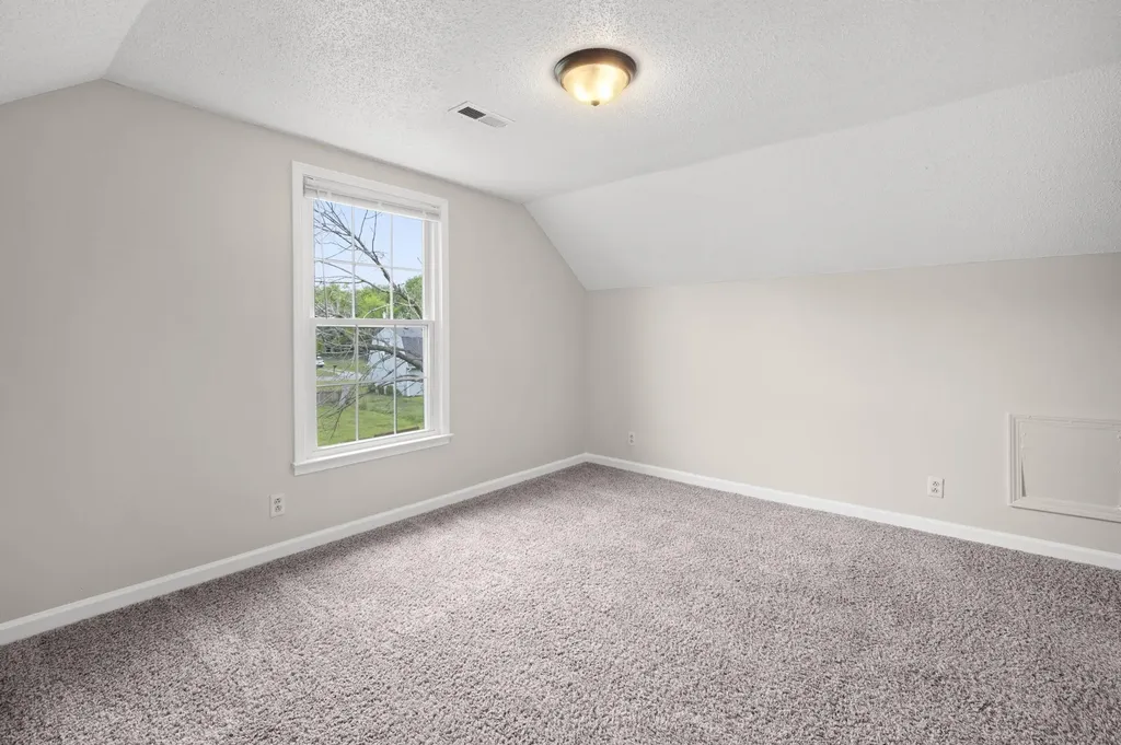 907 Desota Lane Oak Grove KY 42262