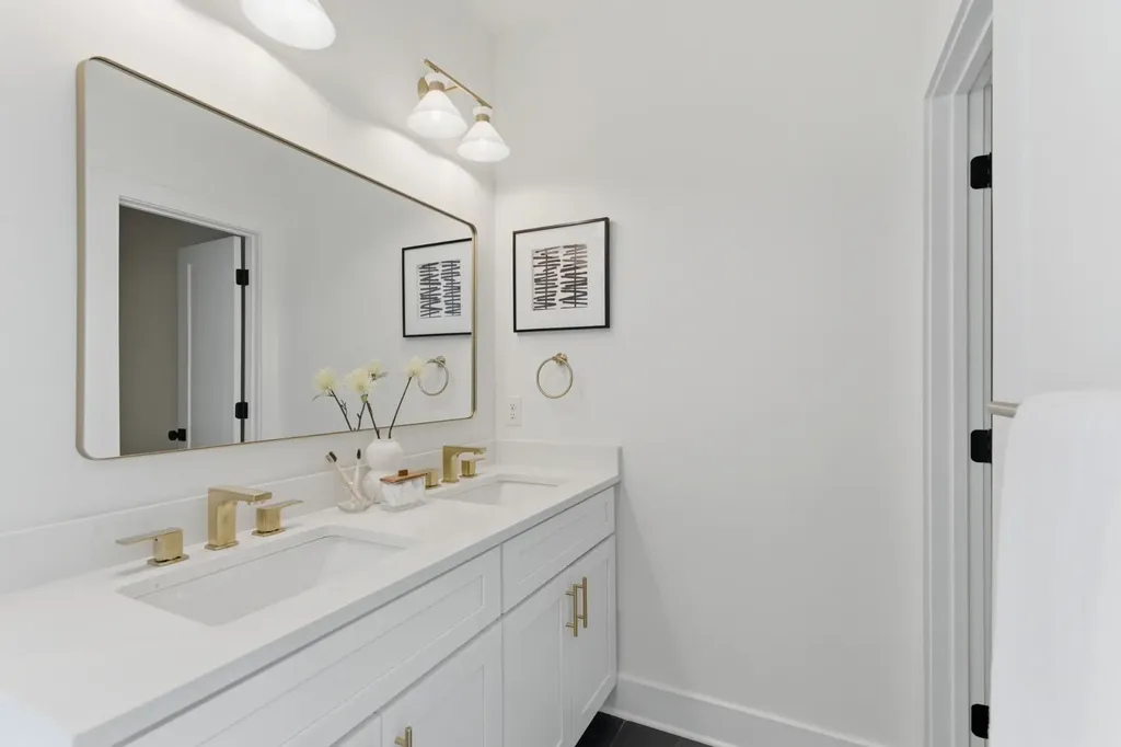 5618B Obrien Avenue Nashville TN 37209