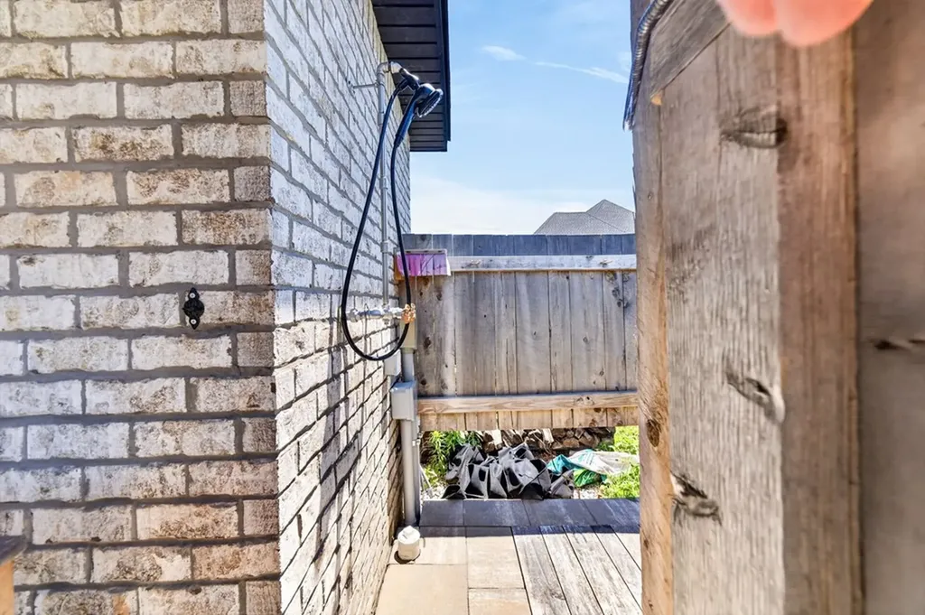 1933 Rivers Edge Dr, SE Cookeville TN 38506
