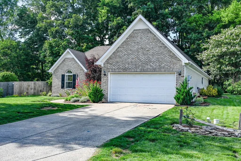 2224 Dewey Drive Spring Hill TN 37174
