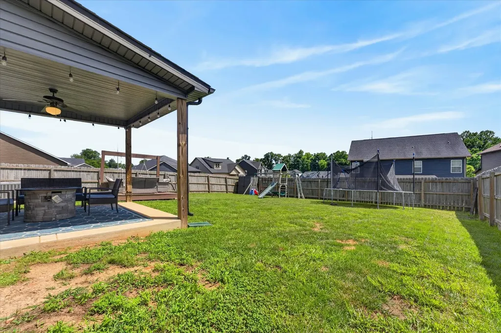 1200 Eagles Nest Lane Clarksville TN 37040
