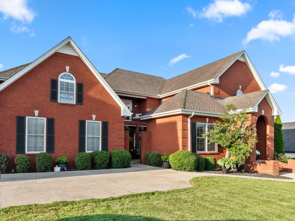 117 Pin Oak Drive Woodbury TN 37190