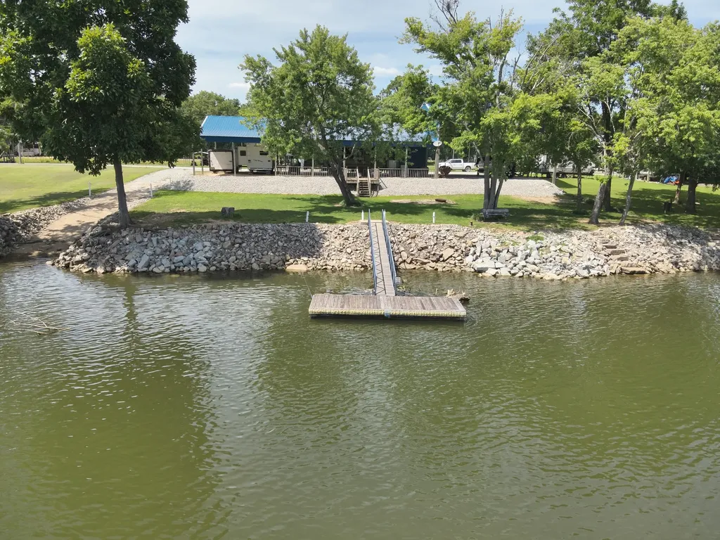 1067 Wc Pickett Clifton TN 38425
