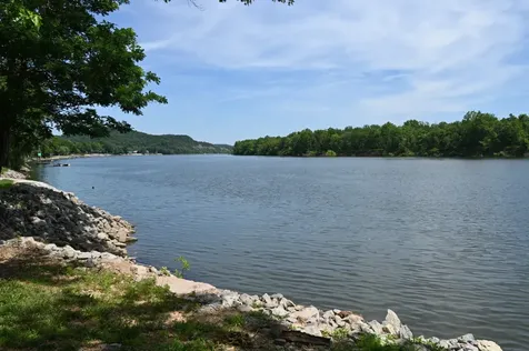 1067 Wc Pickett Clifton TN 38425