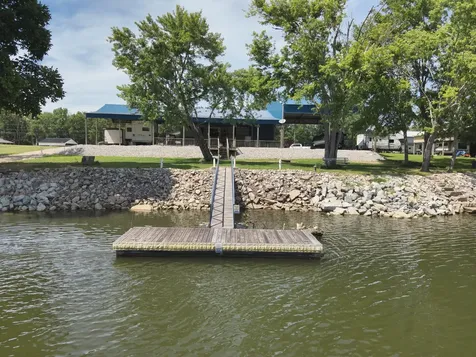 1067 Wc Pickett Clifton TN 38425