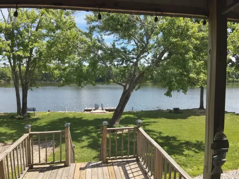 1067 Wc Pickett Clifton TN 38425