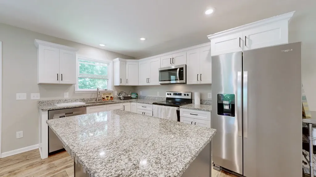 695 Hog Back Ridge Road Bethpage TN 37022