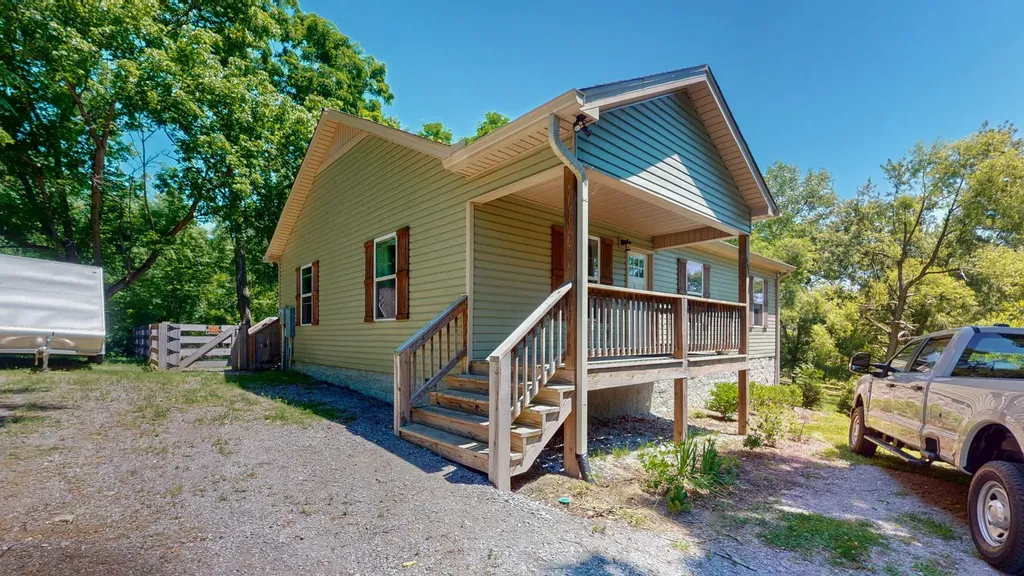 695 Hog Back Ridge Road Bethpage TN 37022