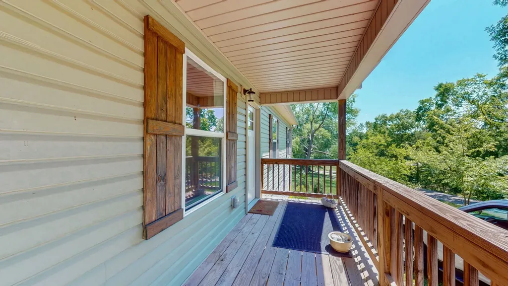 695 Hog Back Ridge Road Bethpage TN 37022