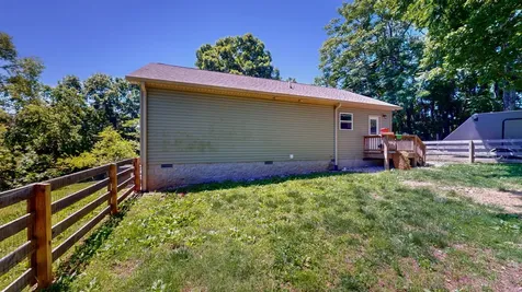 695 Hog Back Ridge Road Bethpage TN 37022