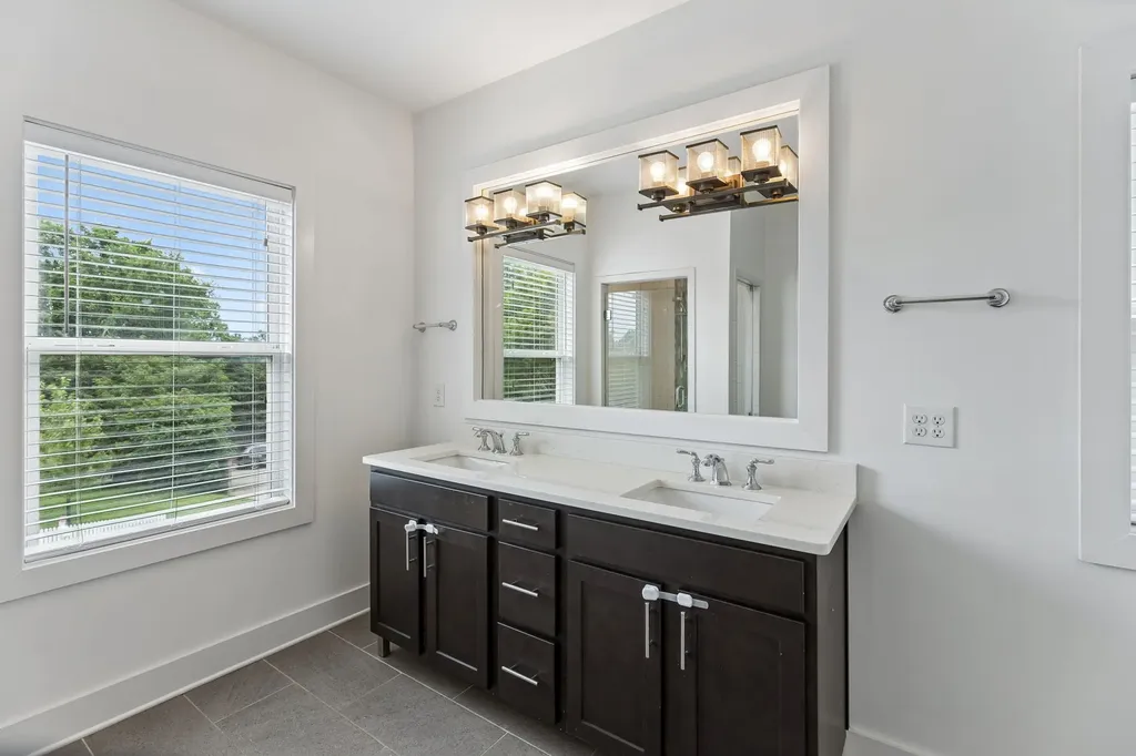 1809 Mcewen Avenue Nashville TN 37206