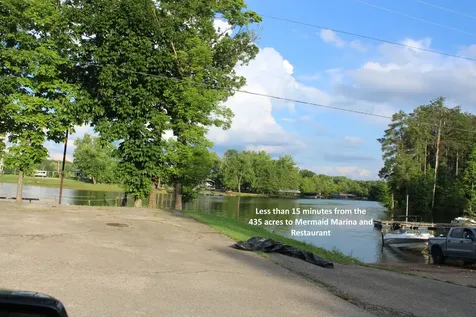 11517 Mt Carmel Road Decaturville TN 38329