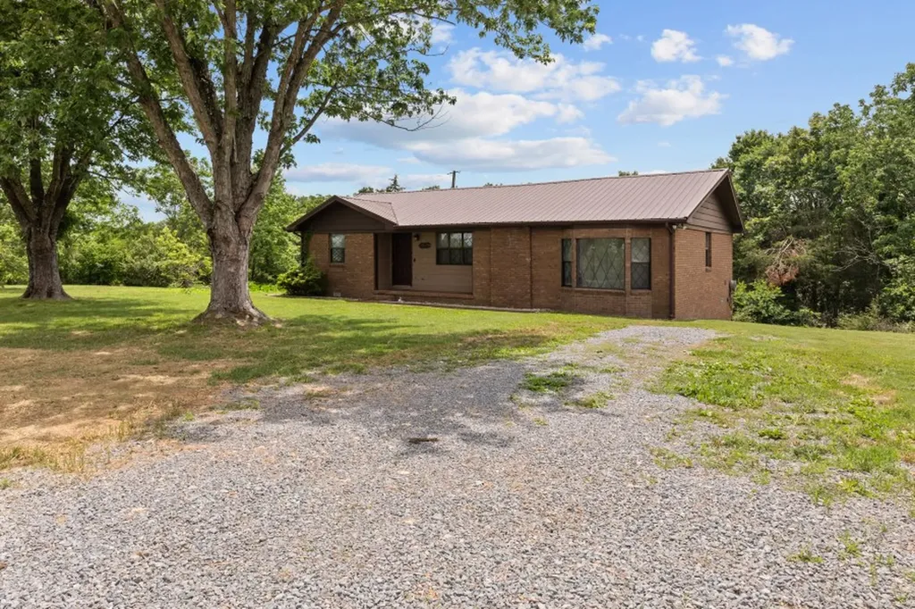 Westmoreland TN, 4169 Bledsoe Street