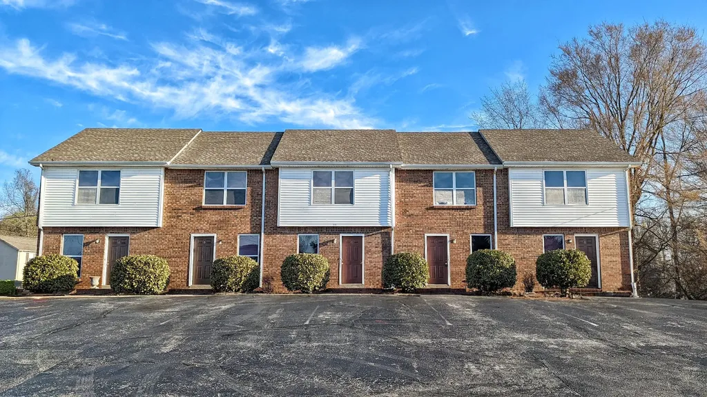 Clarksville TN, 1531 E Knollwood Circle, Unit B
