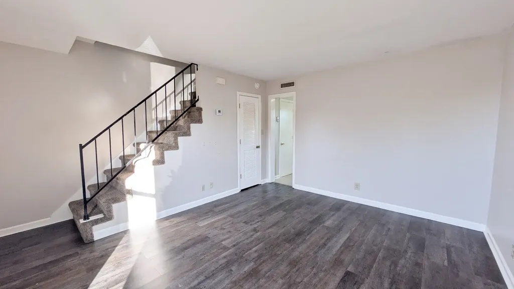 1531 E Knollwood Circle Clarksville TN 37043