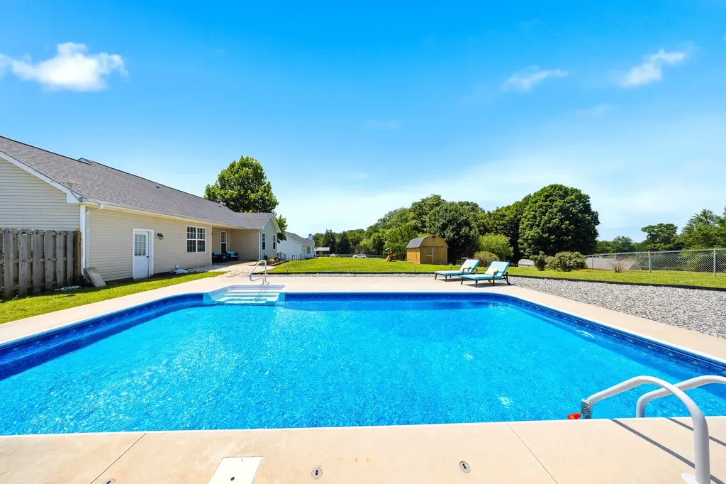 1087 Heatherwood Road Pleasant View TN 37146