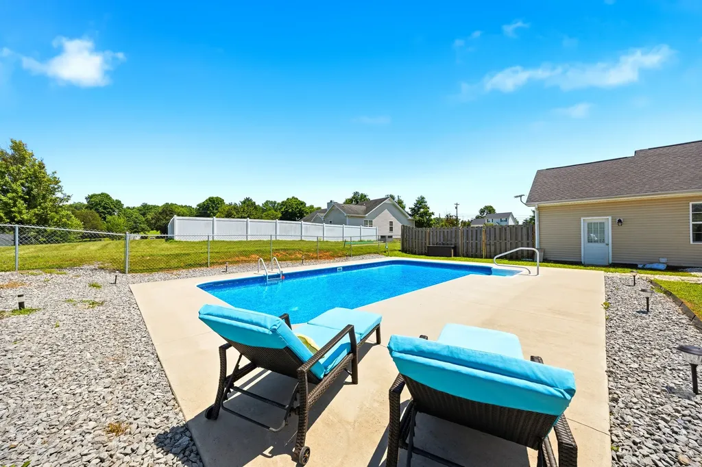 1087 Heatherwood Road Pleasant View TN 37146