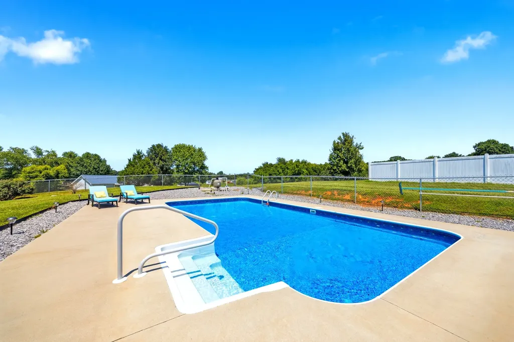 1087 Heatherwood Road Pleasant View TN 37146