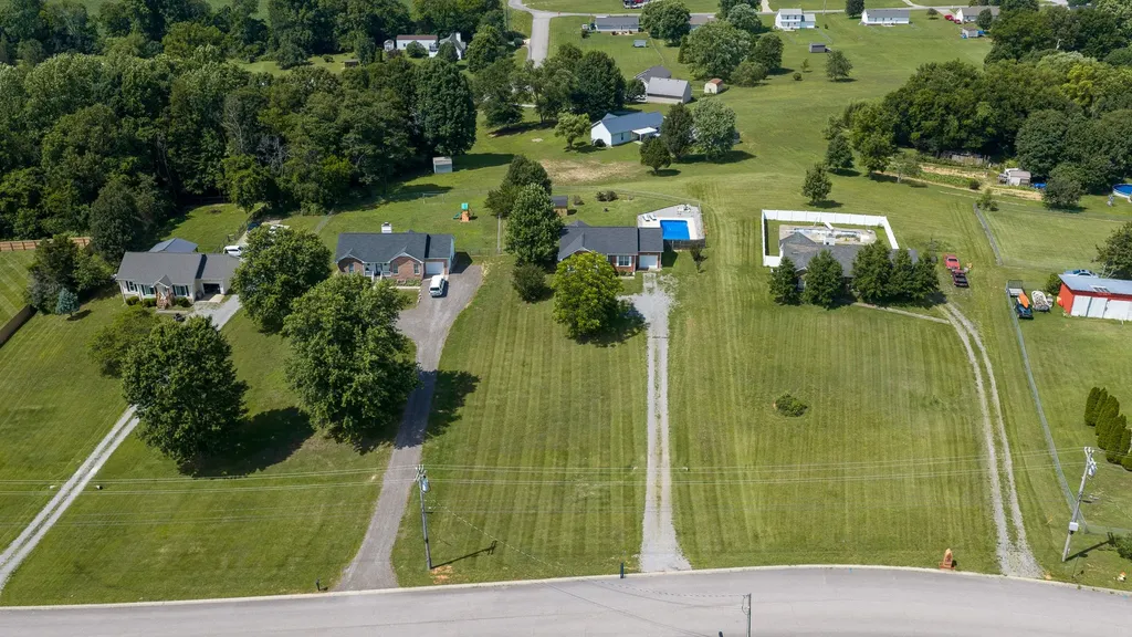 1087 Heatherwood Road Pleasant View TN 37146