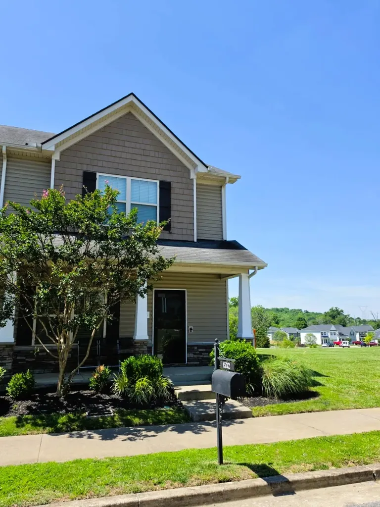 1532 Sprucedale Drive Antioch TN 37013