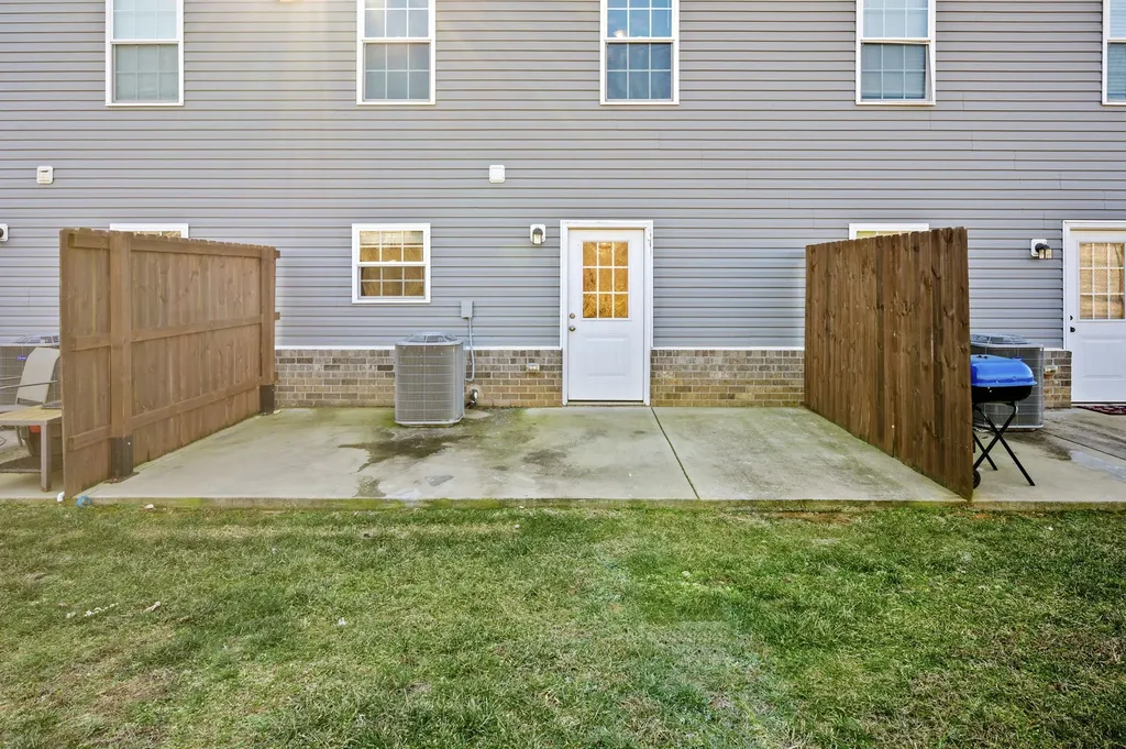 1736 Manning Drive Clarksville TN 37042