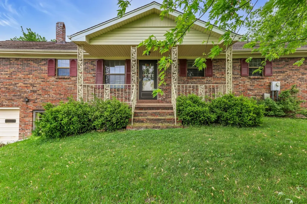 5245 Galen Road Lafayette TN 37083