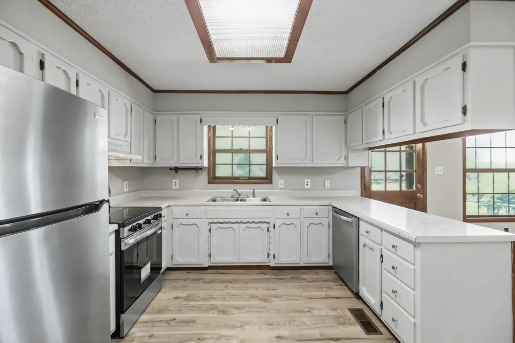 5245 Galen Road Lafayette TN 37083