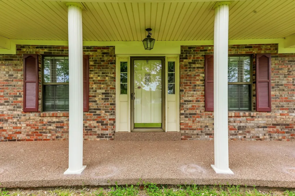 5245 Galen Road Lafayette TN 37083